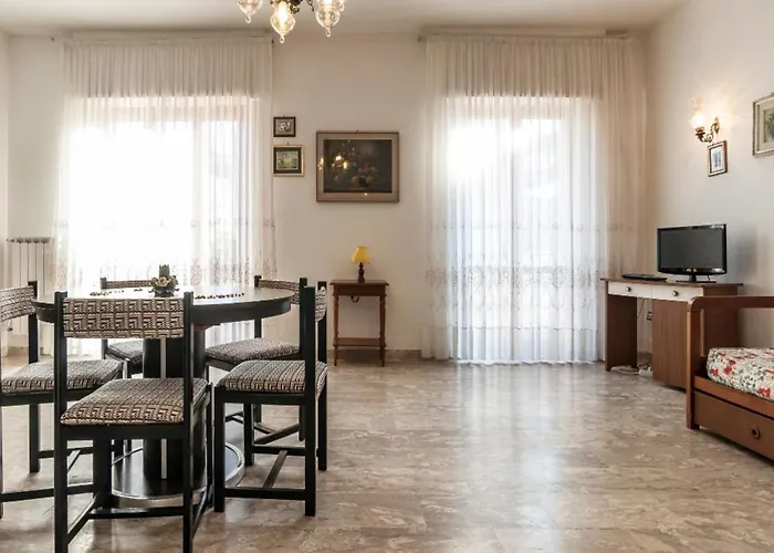 Speloncae Apartman